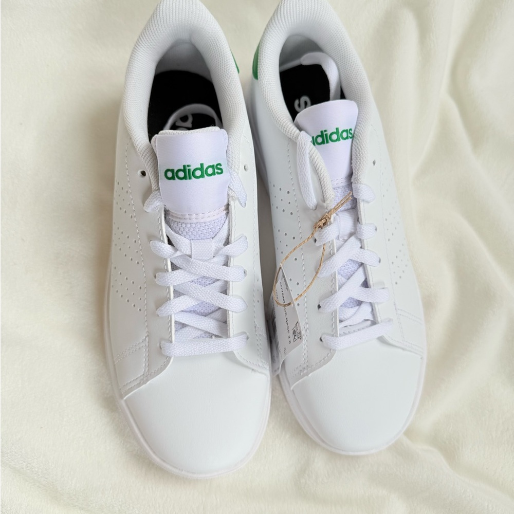 ADVANTAGE BASE 2.0 SHOES Big kids size 4 white/Green - Picture 3 of 10